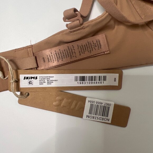 Skims Fit Every Day Strapless Sienna Bra Size 32DD Style Ba-Dem 9221 - Picture 4 of 8
